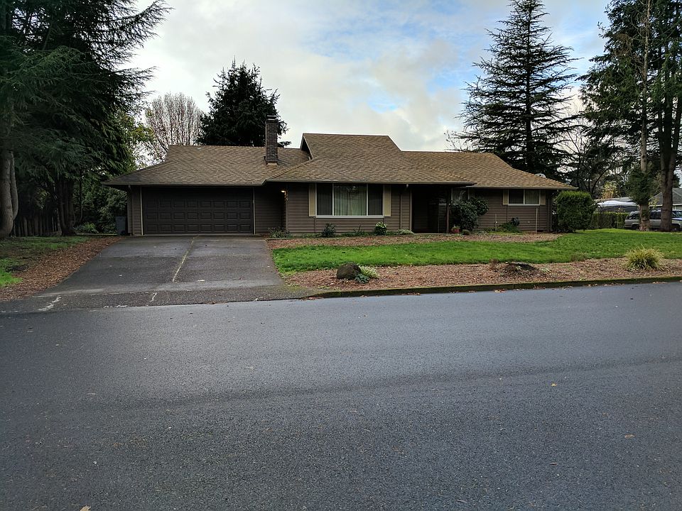 1st image of 1004 SE 128th Ave
