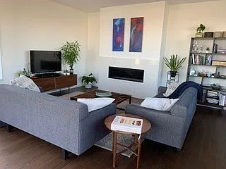 509 E 1st St #7 — Photo 7