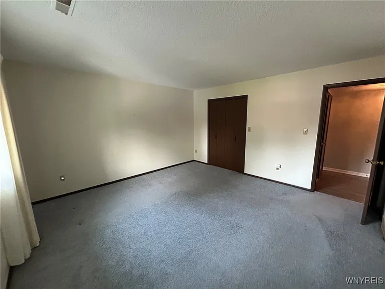 186 Peppertree Dr — Photo 16