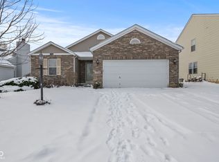 12296 Cultured Stone Dr, Fishers, IN