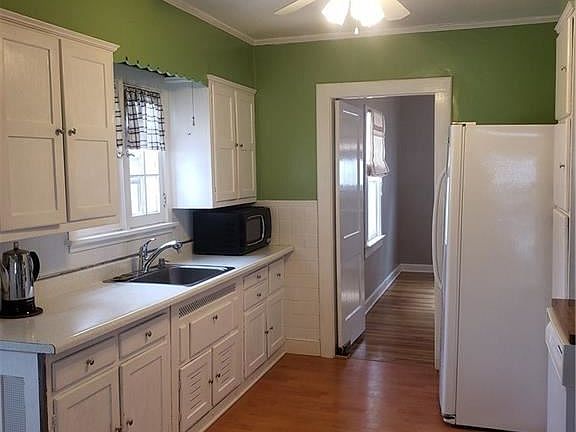 2nd image of 504 Huxley Dr