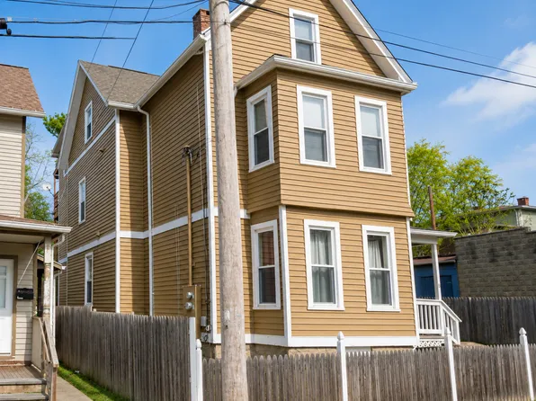 13 Armstrong Place, Bridgeport, CT 06608