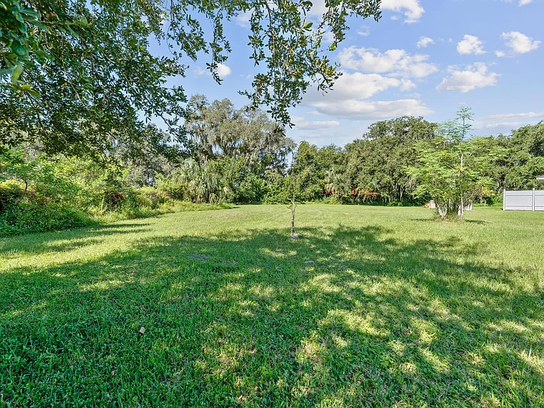 3330 Earle Ct — Photo 24