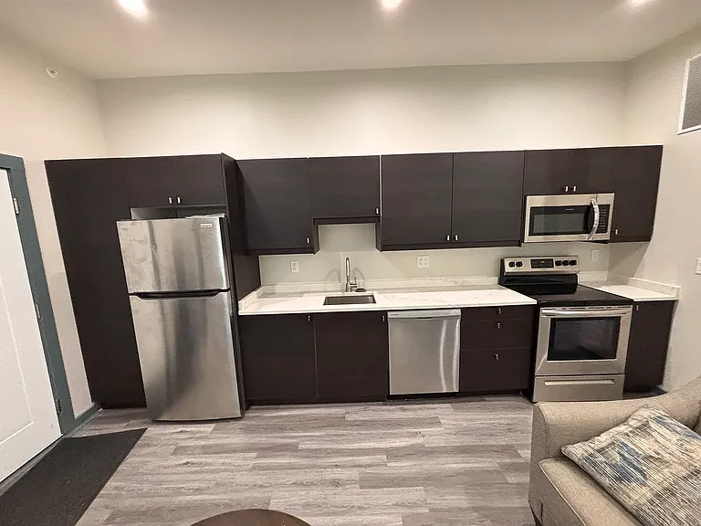 29 E Utica St #3C — Photo 22