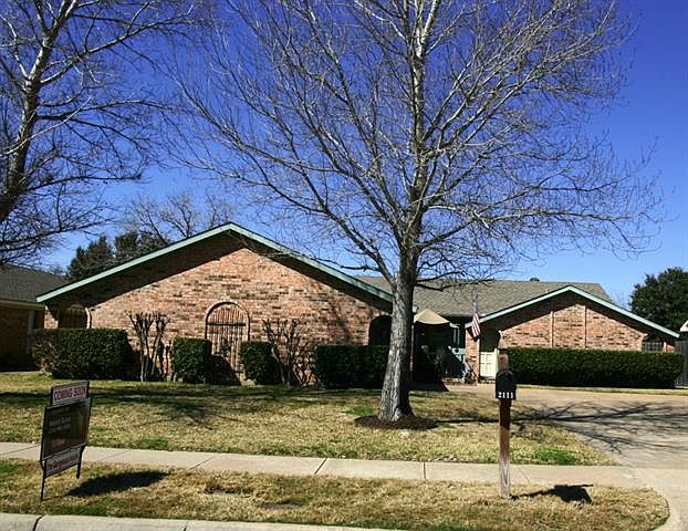 1st image of 2111 Tampico Dr