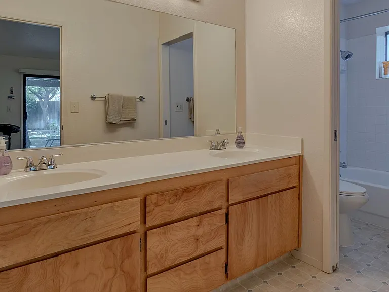 Full bathroom