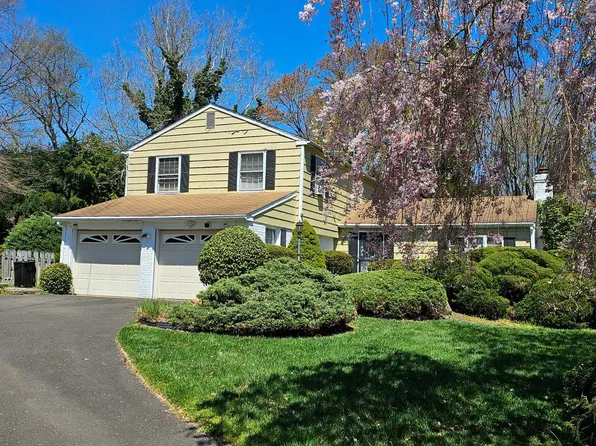 1226 Sunny Hill Dr, Langhorne, PA 19047