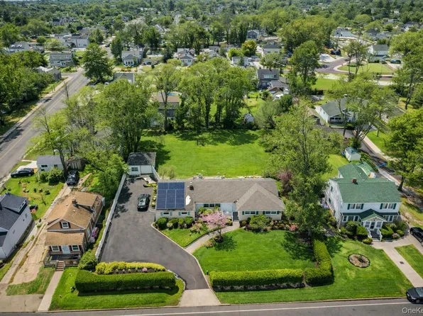 68 Washington Avenue, Patchogue, NY 11772