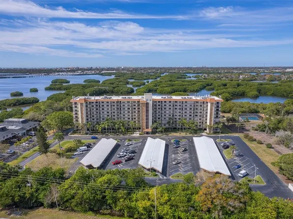 5400 Park St N APT 505, Saint Petersburg, FL 33709