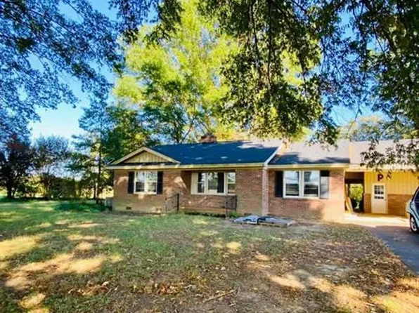 850 Cox Rd, Henderson, TN 38340
