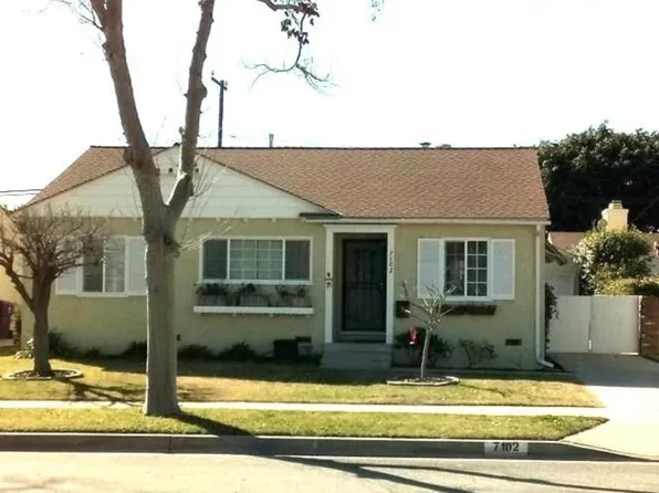 7102 E Parkcrest St, Long Beach, CA 90808
