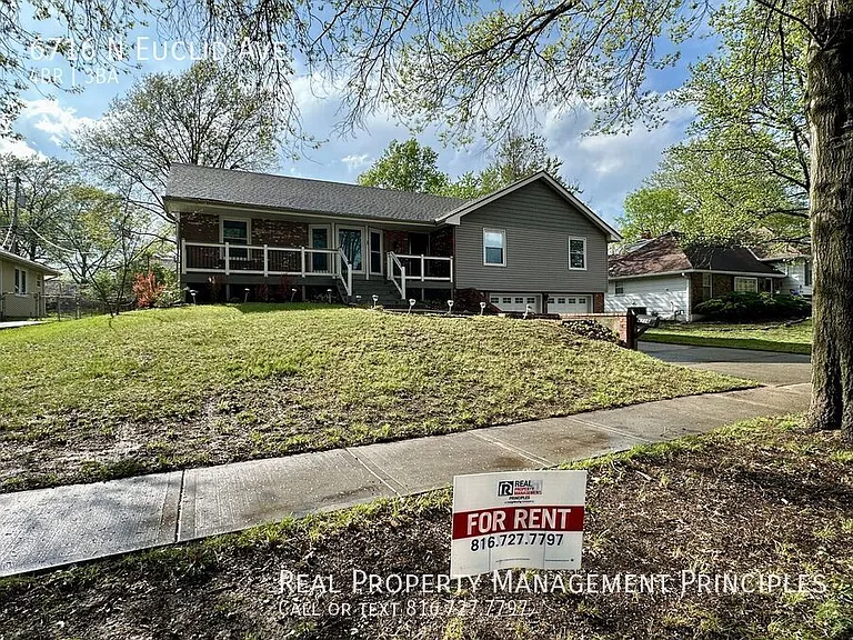 6716 N Euclid Ave — Photo 2