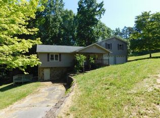 153 Shiloh Dr, Louisa, KY 41230