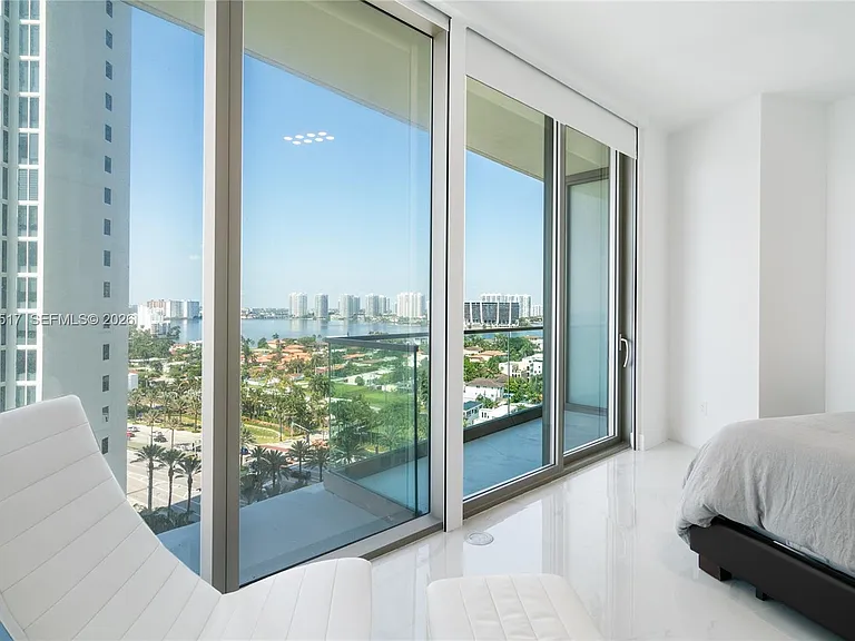 18975 Collins Ave #1104 — Photo 24