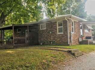 10200 Schnapf Ln, Newburgh, IN 47630