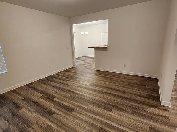 3rd image of 301 E Goodman St