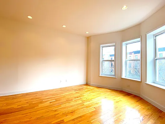 Rented by Douglas Elliman | media 29