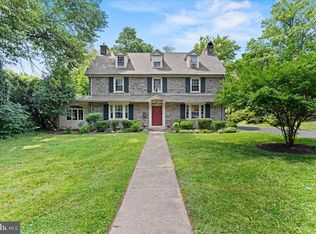 8110 Cadwalader Ave, Elkins Park, PA 19027