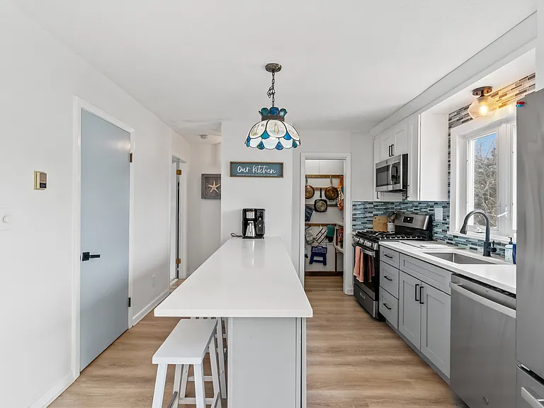 17 Clifford Dr — Photo 9