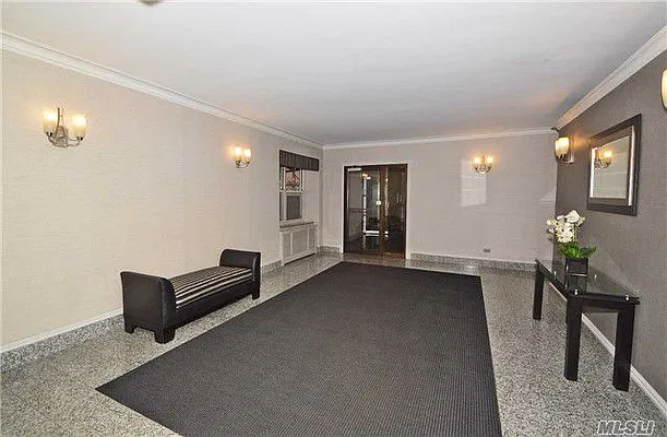 Sold by Benjamin Realty Since 1980 | media 2