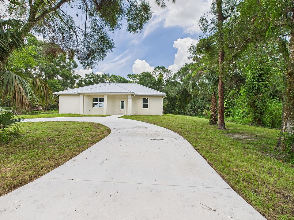 1st image of 626 SE 13th Avenue