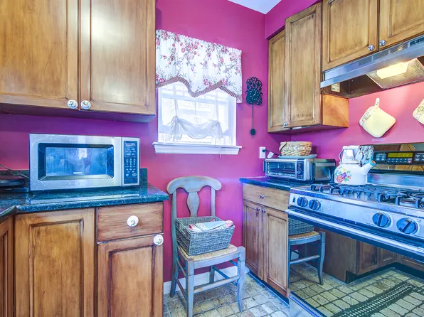 168-03 Powells Cove Boulevard image 23 of 48