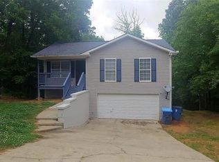 6461 River Hill Dr, Flowery Branch, GA 30542