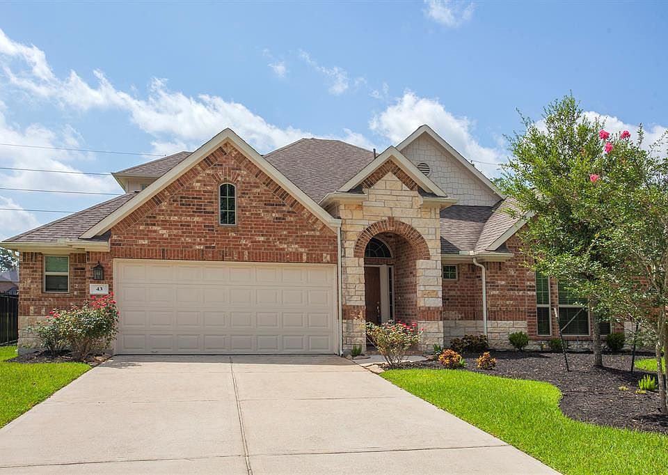 1st image of 43 E Wading Pond Cir
