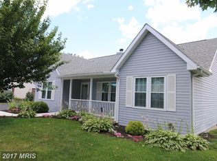 111 Pembroke Ln, Falling Waters, WV 25419