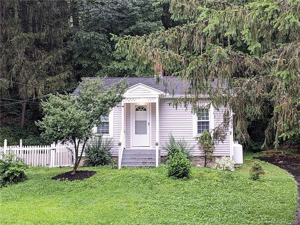 108 Knox Ave, Killingly, CT 06239 MLS 170589699 Zillow