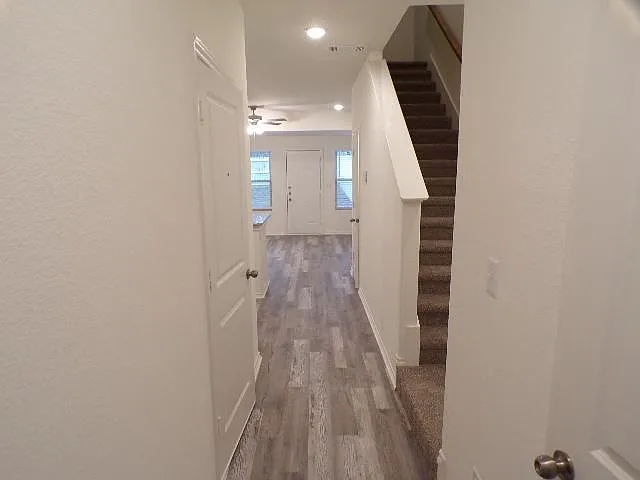 690 Union Ave #4 — Photo 21