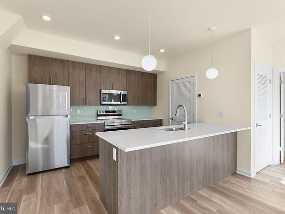 2nd image of 1655 N 5th St #B