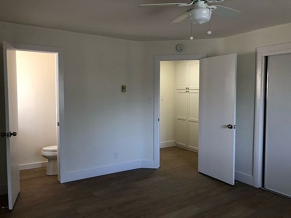 4th image of 4271 Green Ave #3