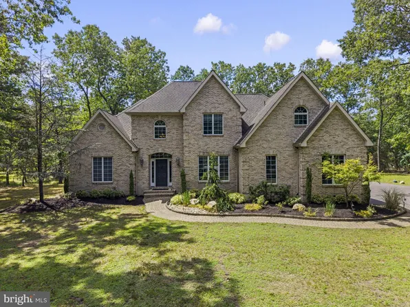 7 Harmony Ct, Southampton, NJ 08088