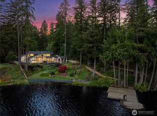 1916 W Beaver Lake Dr SE, Sammamish, WA