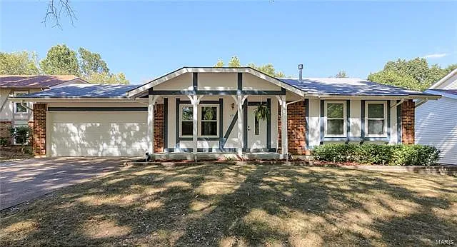 371 Windyoak Dr photo 1