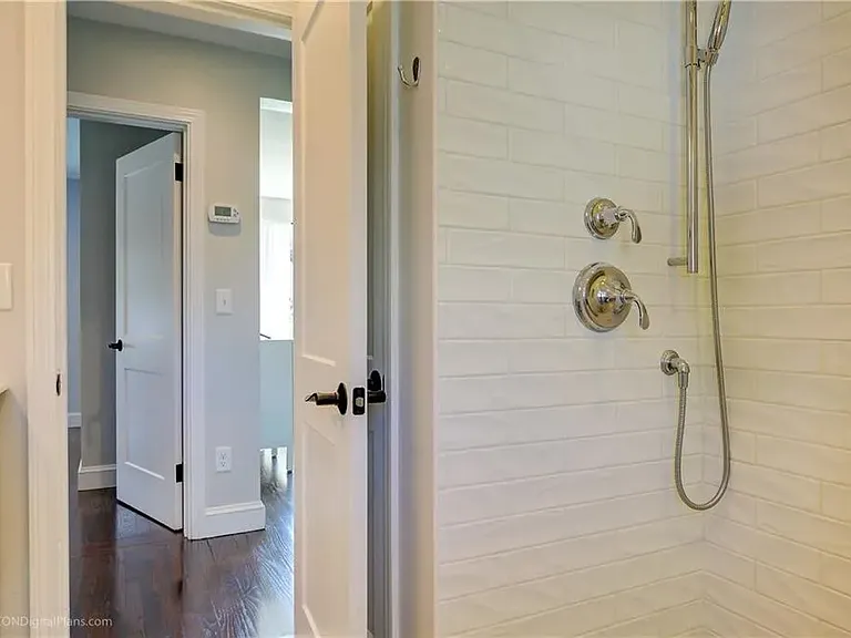 18 Sylvan Ter — Photo 22