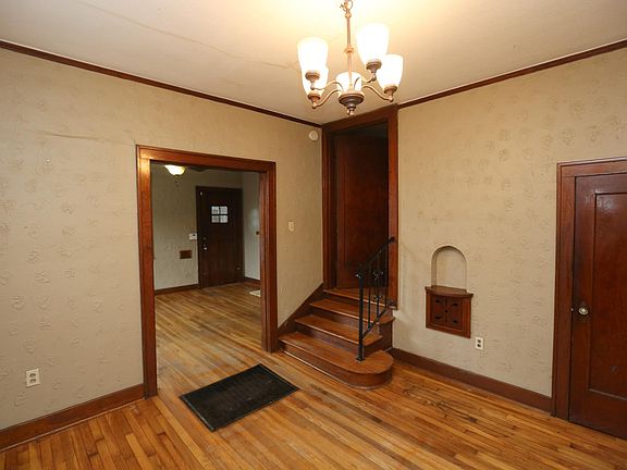 5th image of 301 Thayer St #B