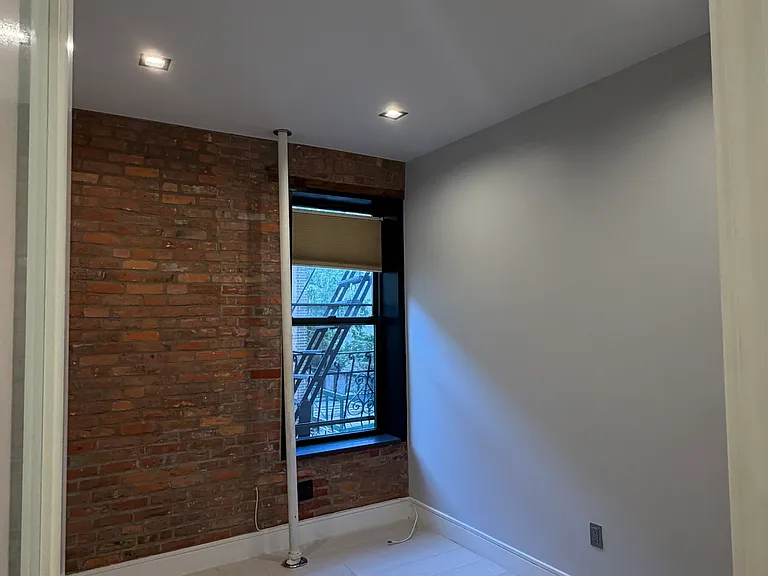 200 Stanton St #3 — Photo 5