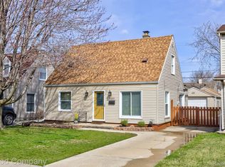 2221 E Ten Mile Rd, Royal Oak, MI 48067