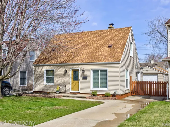 2221 E Ten Mile Rd, Royal Oak, MI 48067