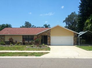 1357 Hillside Dr, Tarpon Springs, FL 34689