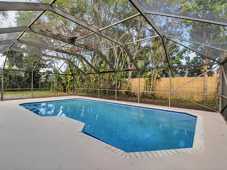 4135 Bay Laurel Way — Photo 40
