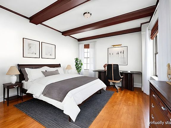 5th image of 135 E 74th St APT 6A