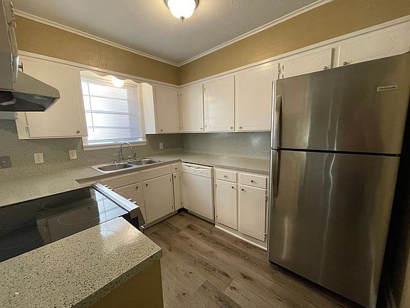3rd image of 8860 Bernay Dr