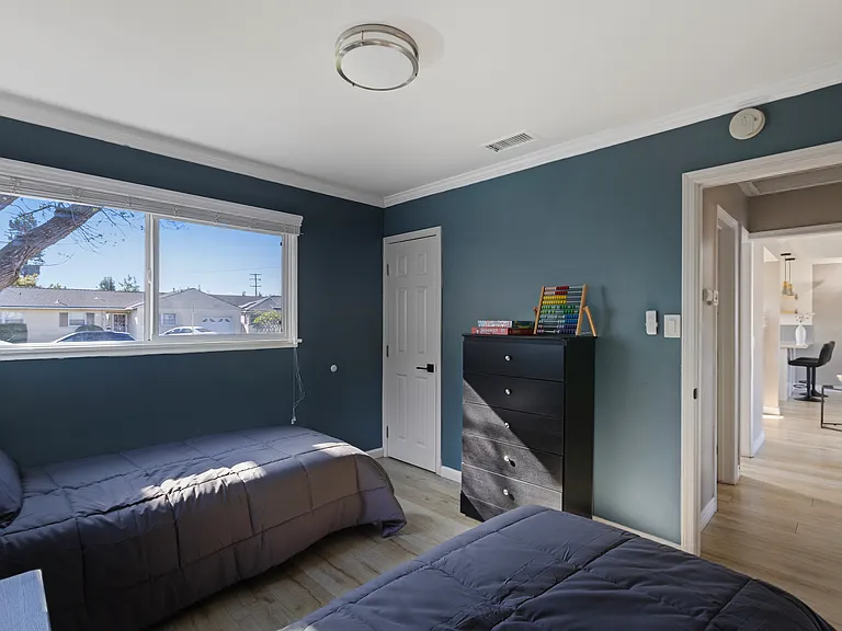 963 S Russelee Dr — Photo 12