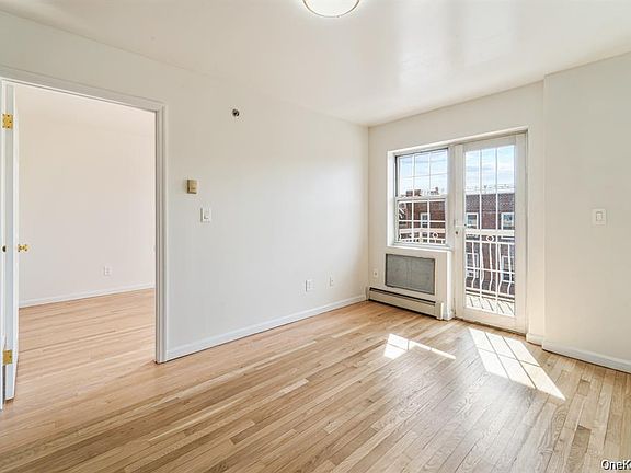 3rd image of 4135 67 Street