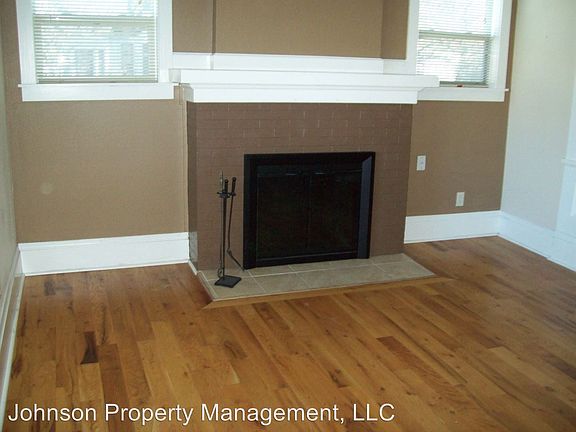 3rd image of 1603 W Shannon Ave #1