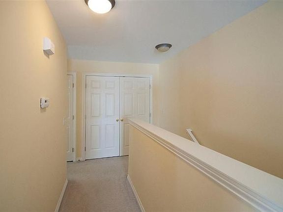 3rd image of 5726 Hampshire Ln #25