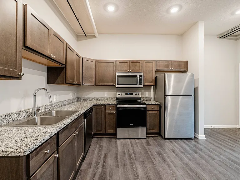 Trailview Apartments at Pioneers Park — Photo 19